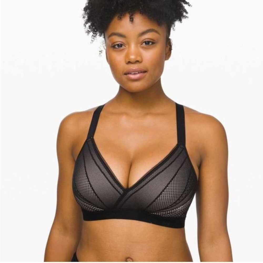 Lululemon Awake to Lace Bra Black Barely Beige